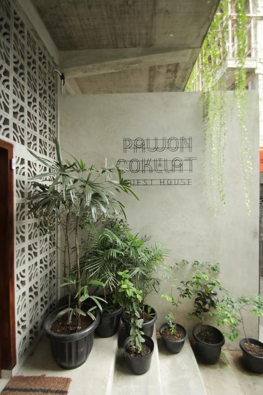 Pawon Cokelat Guesthouse Yogyakarta Exterior foto